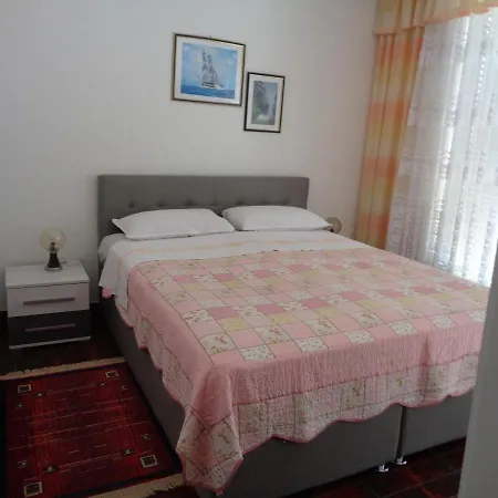 Pansion Danijela Гостевой дом Рогозница